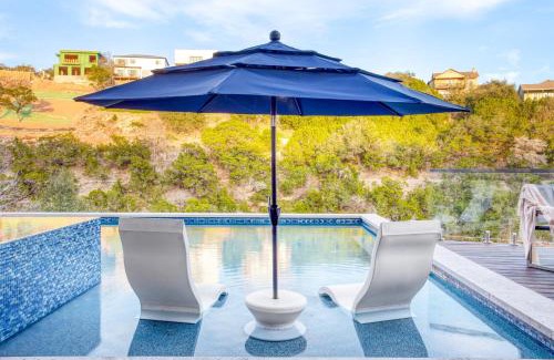 Apache Shores House | Relax at Barton by AvantStay: Lake Views & Hot Tub Bliss