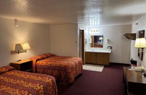 Jackpot Hotel | Barton's Club 93