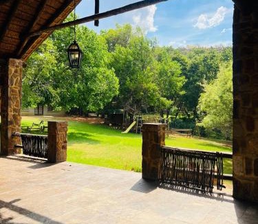 Magaliesberg House | Bartons folly manor house