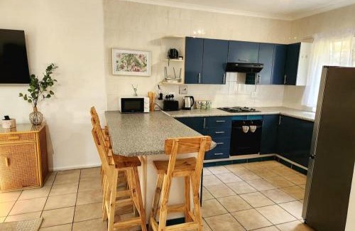 Pretoria Apartment | Pet-Friendly Baruch: 4-Star Getaway with Exceptional Ratings
