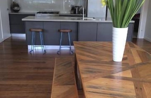 Barwon Heads House | Barwon Heads West View: Family-Friendly Retreat with Kitchen