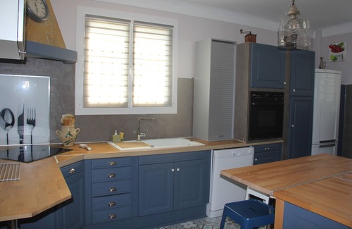 Mazan Villa | Spacious Independent Villa with Spa & Pet-Friendly Amenities