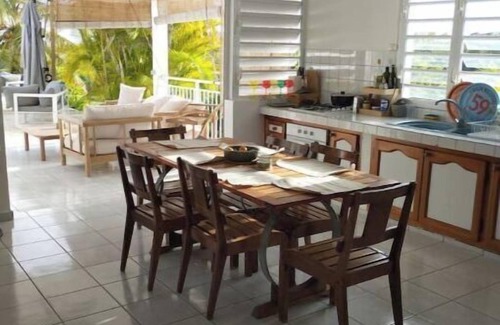 Grand-Bourg Villa | Cozy Villa with Ocean View Near Grand Bourg