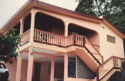 Riviere-Pilote Villa | Cozy Bas Villa with Ocean View, 5 Min from the Beach