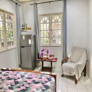 Lundu Cabin | Convenient Basari Guest House with Family-Friendly Amenities