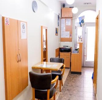 Old Town House | Bascarsija Guesthouse - Private Bath, TV & AirCon