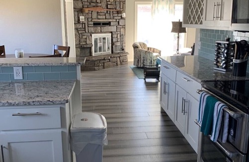 Eureka Springs House | Cozy Base Camp in the Ozarks with Pool & Family Amenities