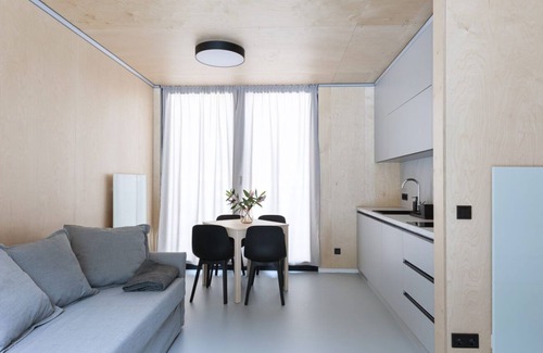 Spindleruv Mlyn RV Rental | Base Camp Medvědín: Pet-Friendly Retreat with Breakfast