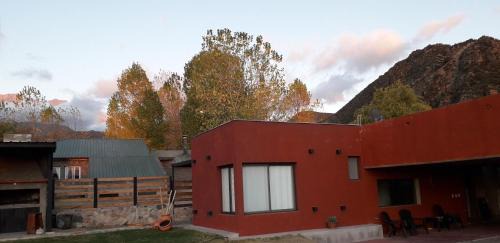 Tunuyan House | Base Manzano: Guest Rated 9.4 with Breakfast & Dining