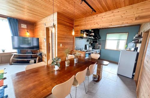 Shiraoi-cho House | Experience Base Shiraoi: Pet-Friendly Retreat with Onsen