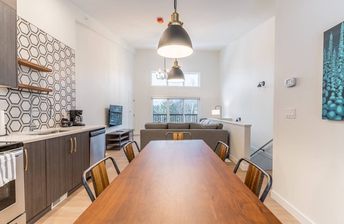 Revelstoke House | Basecamp Resorts Revelstoke I Two Bedroom Suite