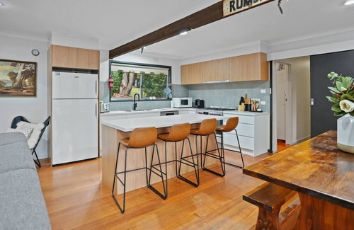 Sawmill Settlement House | Basecamp Sawmill - Your Ideal Country Cottage Retreat