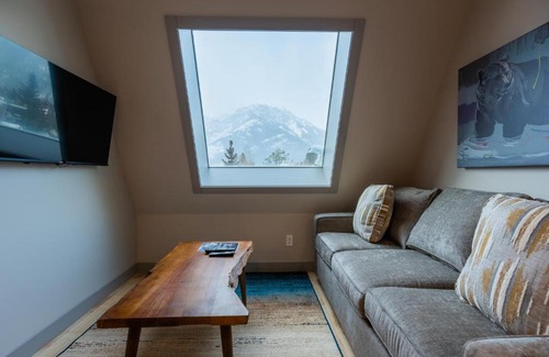 Banff Apartment | Experience Basecamp Suites Banff: Family-Friendly Retreat