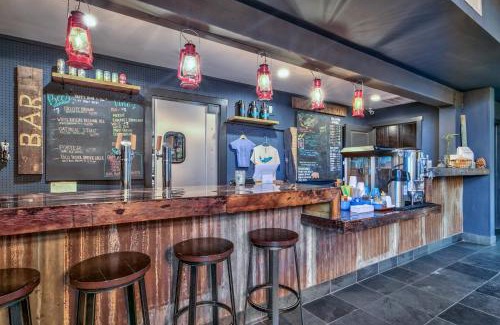 Tahoe City Hotel | Family-Friendly Getaway at Basecamp Tahoe City