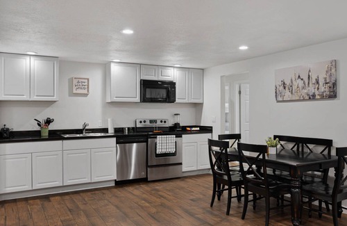 Daybreak House | Cozy Basement Guest Suite with King Bed & Wifi Access