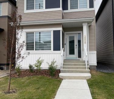 Southwest Edmonton Apartment | Basement in Keswick Edmonton