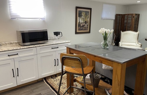 Hampden South House | Cozy Retreat Near DTC with Spa and Hot Tub Amenities