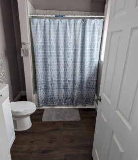 Providence House | Comfortable Private Room with Bathroom - Rated 8.4/10