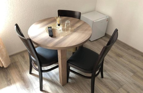 Adorf Apartment | Comfortable Triple Room with Shared Bathroom & Breakfast