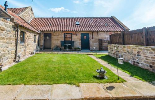 Egton House | Discover Basil's Barn: 4-Star Comfort with 9.3/10 Rating