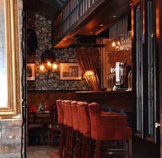 Keady Bed & Breakfast | Cozy Basil Sheils B&B in Armagh with Family-Friendly Amenities