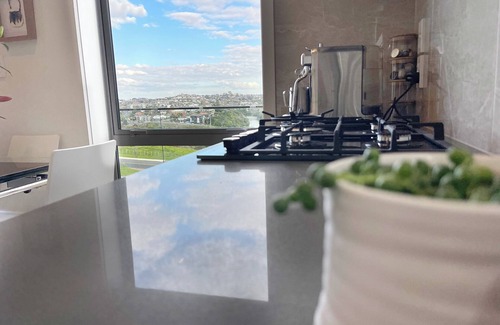 Orakei Cottage | Basin ViewnOrakei Basin with 180degree views