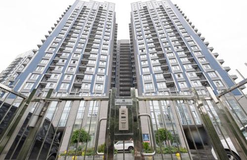 Pechers'kyi District Apartment | Exclusive BASIS APARTMENTS - Adults Only, Pet Friendly Retreat
