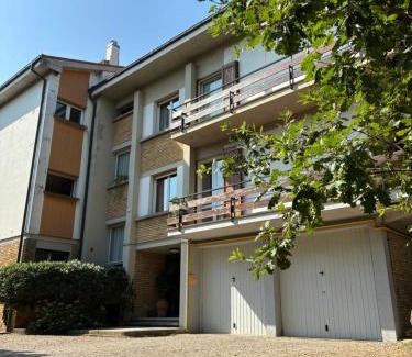 San Lazzaro di Savena Bed & Breakfast | Enjoy Oceanfront Bliss at BASISA Bed&Breakfast