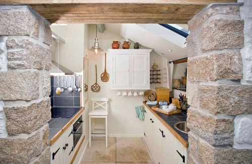 Sennen Cove Cottage | Cozy Beach Cottage with Breathtaking Sea Views