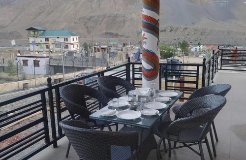 Kaza Hotel | Pet-Friendly Baspa Resort Kaza with Delicious Breakfast