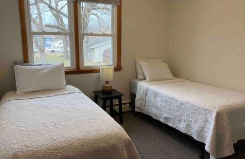 Afton Apartment | Child-Friendly Retreat at Bass Creek's Apt B Front