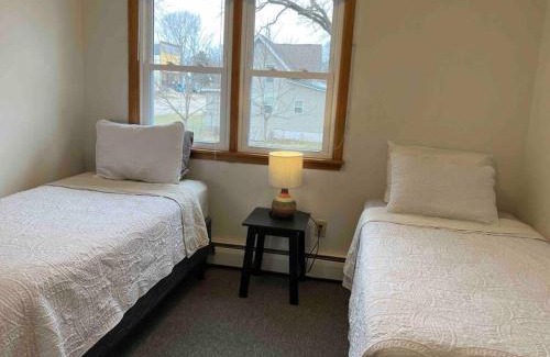 Afton Apartment | Child-Friendly Retreat at Bass Creek's Apt B Front