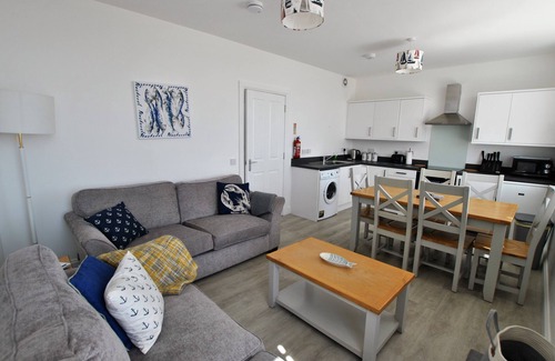 Pittenweem House | Harbourfront Bliss at Bass View, Perfect for Families