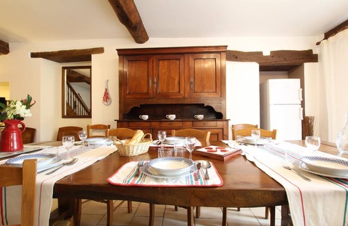 Bidarray House | Family-Friendly Bastanondo in Bidarray with Kitchen Amenities