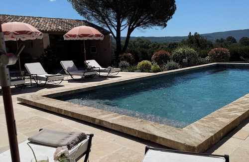 Gargas House | Relax at Bastide La Source: Ocean View & Spa Amenities