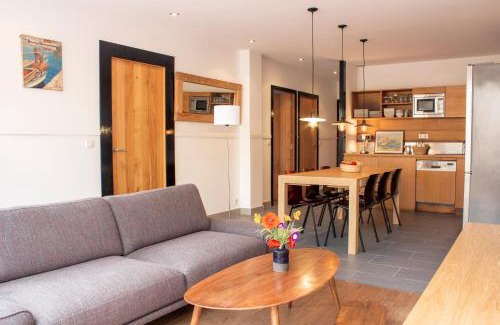 Perpignan House | Experience Bastide le Petit Clos: Oceanfront Gîtes & Pool