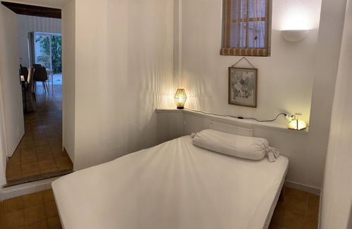 Aix-en-Provence Apartment | Discover Bastide Provençale: Family-Friendly Retreat