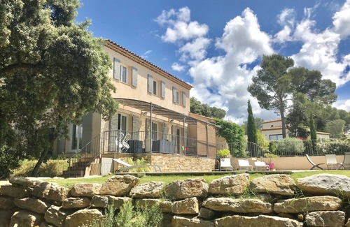 Pourrieres House | Relaxing Bastide Provençale with Private Pool & Spa