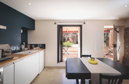 Bandol House | Relax at Bastide Sainte Trinide: Pool, Spa & Eco Retreat