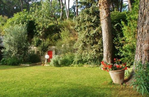 Les Platrieres Villa | Breathtaking Bastide with Oceanfront Views and Pool