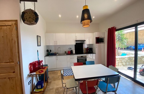 Arles Other | Villa Bleue: Family-Friendly Escape with Spa & Pet Perks