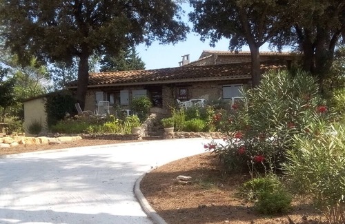 Taradeau House | Experience Bastidon Domaine L'Helion with Private Pool