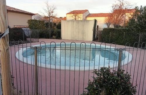 Aubignan House | Stunning Bastidon en Provence with Pool and Ocean Views