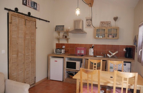 Cuges-les-Pins House | Independent Bastidon: Romantic Oasis with Pool & Kitchen