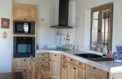 Apt House | Ideal Bastidon with Pool and Stunning Luberon Views