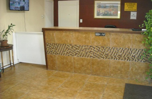 Bastrop Hotel | Budget-Friendly Bastrop Inn: Family-Friendly Accommodations