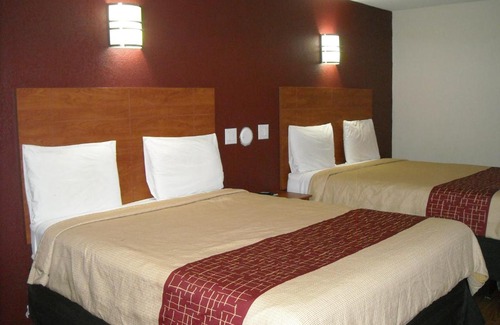 Bastrop Hotel | Budget-Friendly Bastrop Inn: Family-Friendly Accommodations