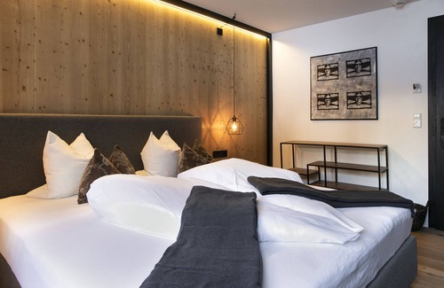 Flirsch Hotel | Explore Basur - Your Ideal Ski Hotel at Arlberg