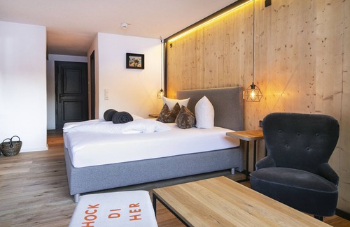 Flirsch Hotel | Explore Basur - Your Ideal Ski Hotel at Arlberg