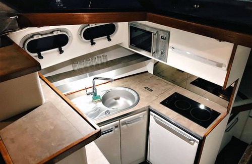 Bassins a Flot Boat Rental | Experience Bateau le Black Pearl: Unique Waterfront Apartment